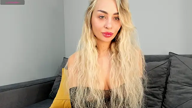 SaraShine  online show from 21, 11, 2025