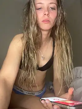 Snapshot of Angelloverxo chatting on 14, 9, 2025 Angelloverxo online show from 14, 9, 2025