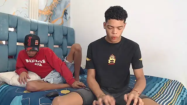 Snapshot of PRETTY_FEM chatting on 21, 2, 2026 PRETTY FEM online show from 21, 2, 2026