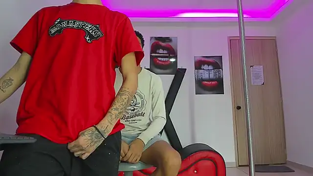 PRETTY FEM online show from 16, 10, 2025