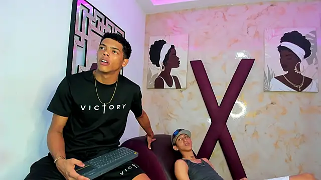 Snapshot of PRETTY_FEM chatting on 6, 2, 2026 PRETTY FEM online show from 6, 2, 2026