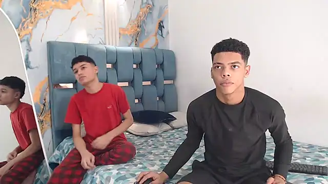 PRETTY FEM online show from 10, 4, 2026