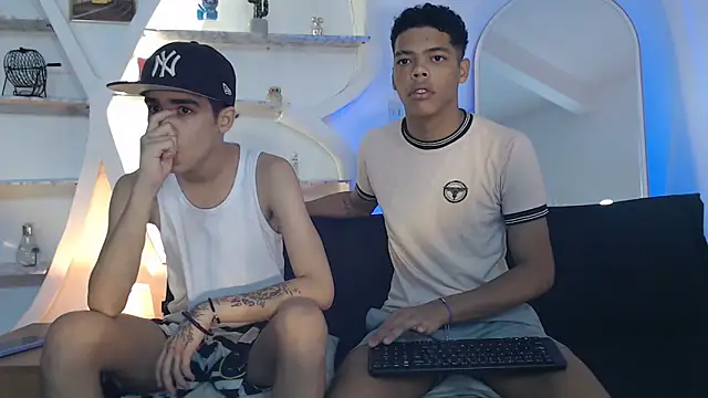 PRETTY FEM online show from 18, 9, 2025