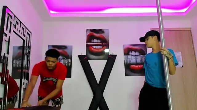 PRETTY FEM online show from 20, 10, 2025