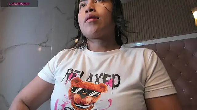 Victoria b  online show from 18, 10, 2025