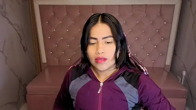 Victoria b  online show from 11, 11, 2025