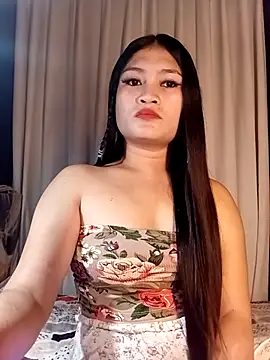 Naughtyalina2 online show from 5, 11, 2025