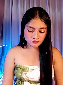 Naughtyalina2 online show from 27, 9, 2025