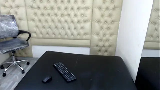 JessicaHott01 online show from 25, 10, 2025