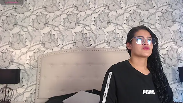 Luna Noire1 online show from 18, 4, 2026