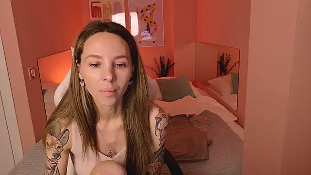 MiaGraham1 online show from 29, 9, 2025