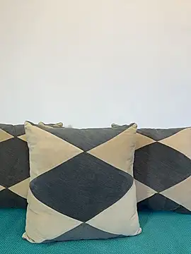 luvely online show from 12, 6, 2026