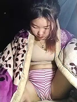 lylylove online show from 10, 2, 2026