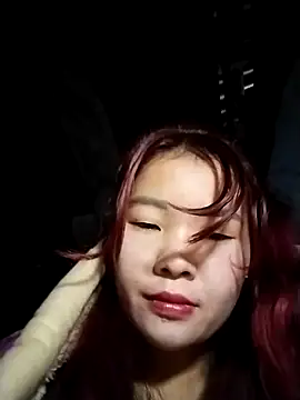 lylylove online show from 10, 11, 2025