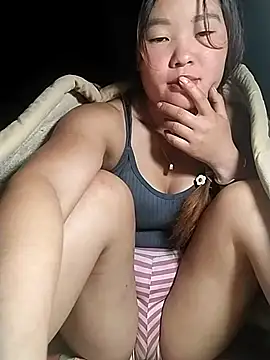 Snapshot of lylylove chatting on 16, 7, 2026 lylylove online show from 16, 7, 2026