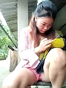 lylylove online show from 15, 10, 2025