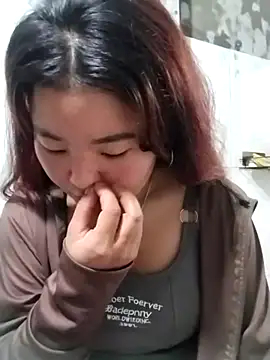 lylylove online show from 19, 3, 2026