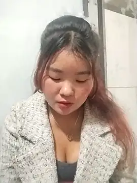 lylylove online show from 13, 3, 2026