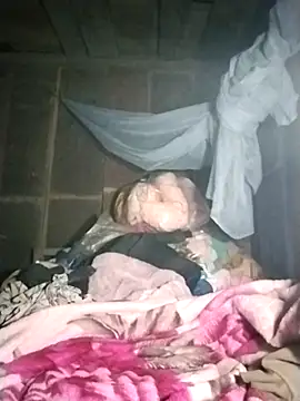 lylylove online show from 10, 3, 2026