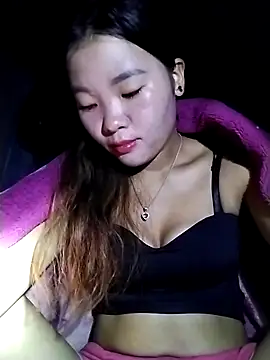 lylylove online show from 4, 10, 2025