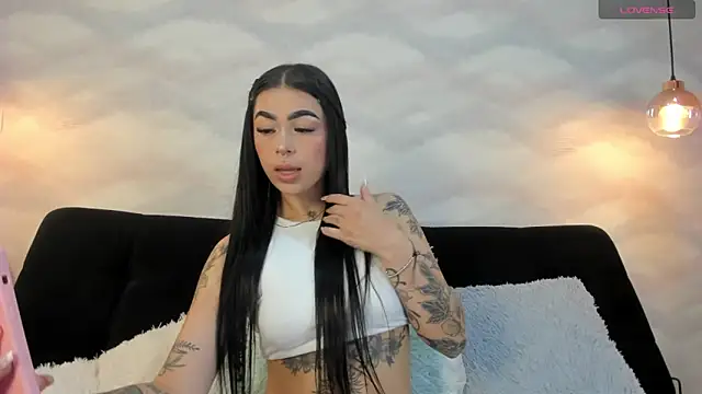 Snapshot of skailyn_angels chatting on 27, 9, 2025 skailyn angels online show from 27, 9, 2025