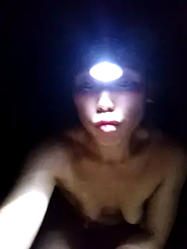 Ngocmi909 online show from 16, 11, 2025