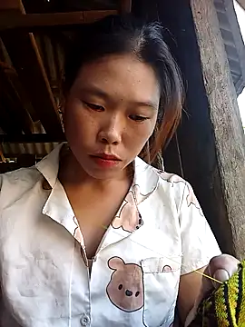 Ngocmi909 online show from 10, 10, 2025