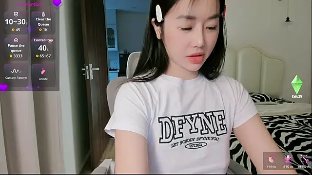 strawberry-ni online show from 5, 11, 2025