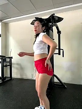 strawberry-ni online show from 10, 9, 2025