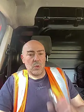 Richmcgee online show from 7, 4, 2026