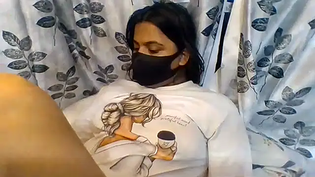 Snapshot of Vaani_Singha chatting on 17, 7, 2026 Vaani Singha online show from 17, 7, 2026