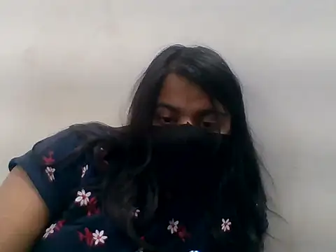 Vaani Singha online show from 6, 4, 2026