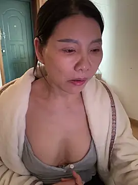 xiiuuff18 online show from 28, 11, 2025