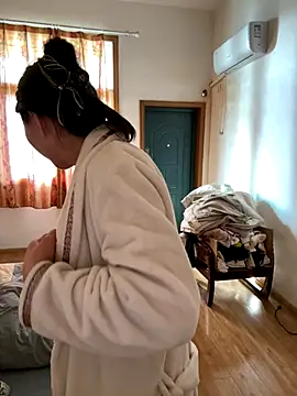 xiiuuff18 online show from 7, 1, 2026