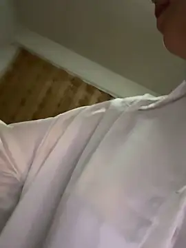 xiiuuff18 online show from 27, 4, 2026