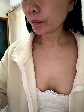 xiiuuff18 online show from 6, 11, 2025