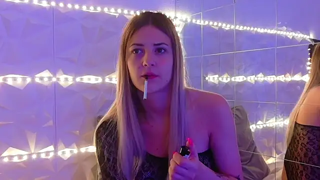 Aishha  online show from 21, 10, 2025