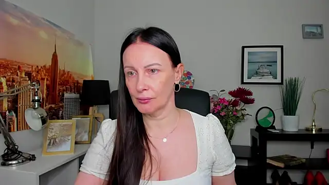 Velvet Jasmine online show from 10, 9, 2025