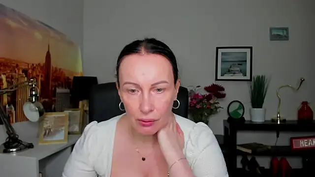 Velvet Jasmine online show from 11, 9, 2025