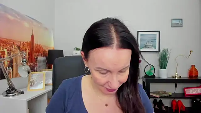 Velvet Jasmine online show from 13, 9, 2025