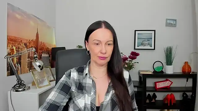 Velvet Jasmine online show from 7, 10, 2025