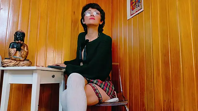 Zafiro Gem  online show from 21, 10, 2025