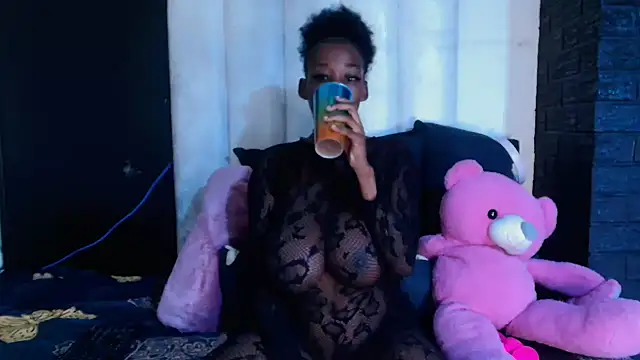 DarkQueen25x online show from 9, 3, 2026