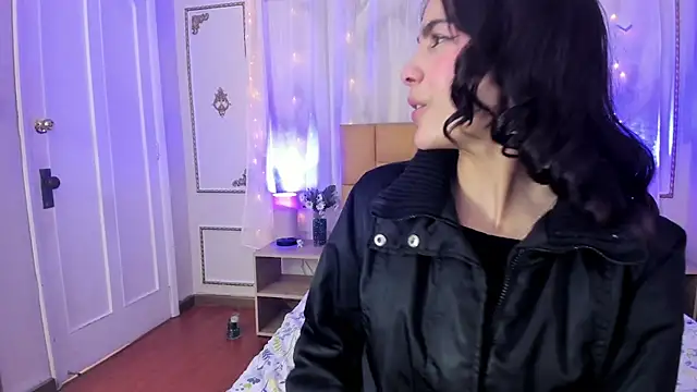 aitana johns online show from 19, 11, 2025