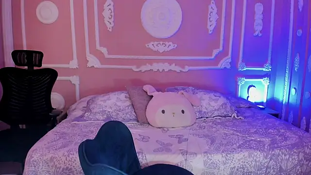 aitana johns online show from 27, 11, 2025