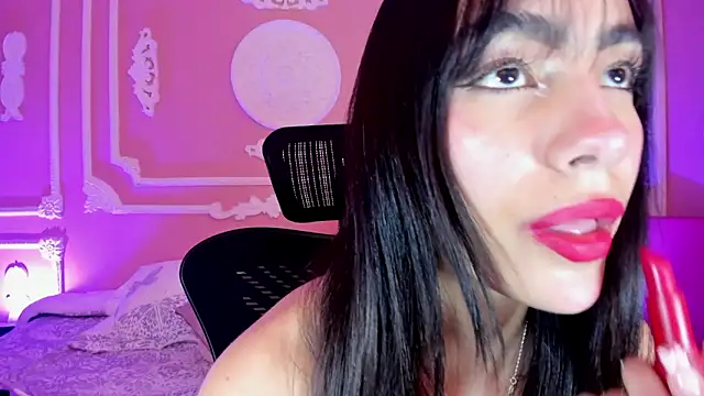 aitana johns online show from 23, 9, 2025