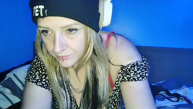 cutiekayls online show from 25, 7, 2026