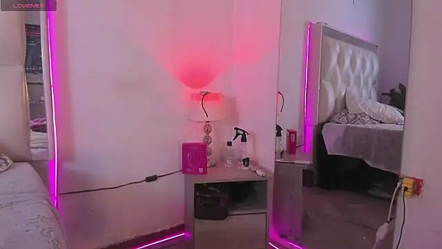 Darlyn tenderhot   online show from 11, 3, 2026