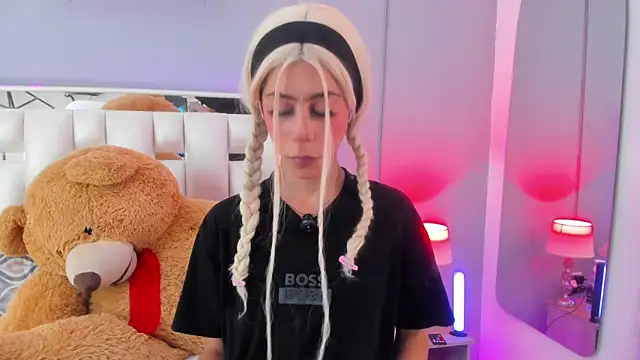 Darlyn tenderhot   online show from 12, 10, 2025