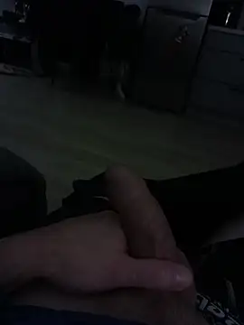 Snapshot of studdd716 chatting on 17, 12, 2025 studdd716 online show from 17, 12, 2025